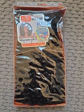 Model Model Spiral Wand Curl Braid Hair Extensions - Black Brown Color 4